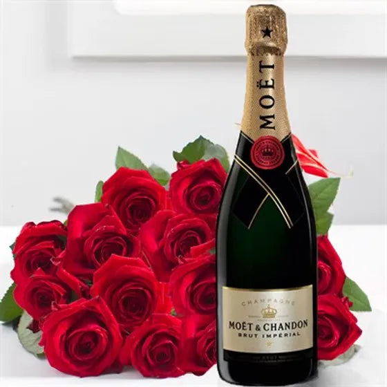 Mazzo rose per San Valentino con bollicine
