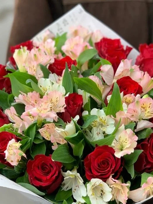 Bouquet di fiori mix per la Festa della Mamma