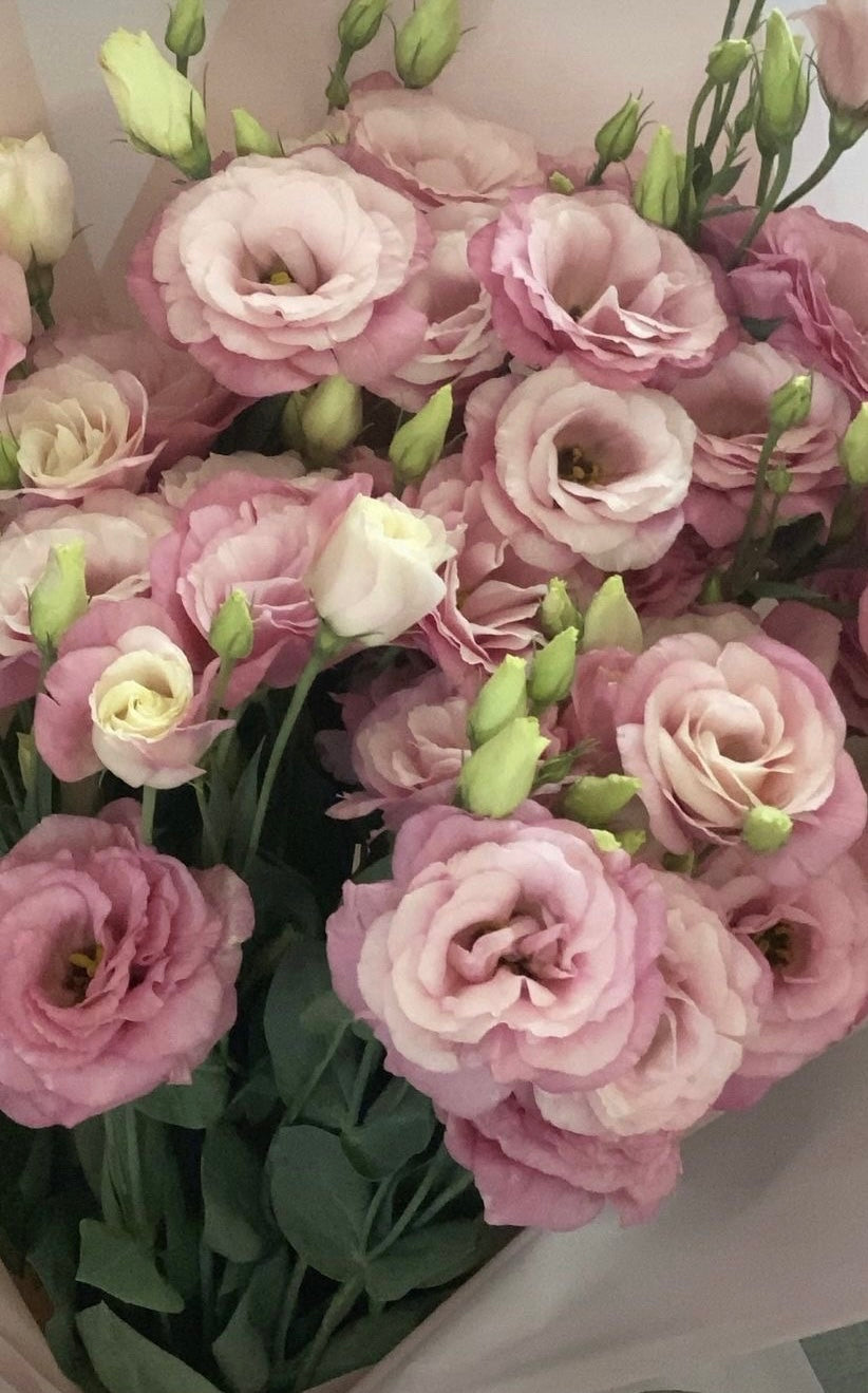 Bouquet di lisianthus per la Festa della Mamma