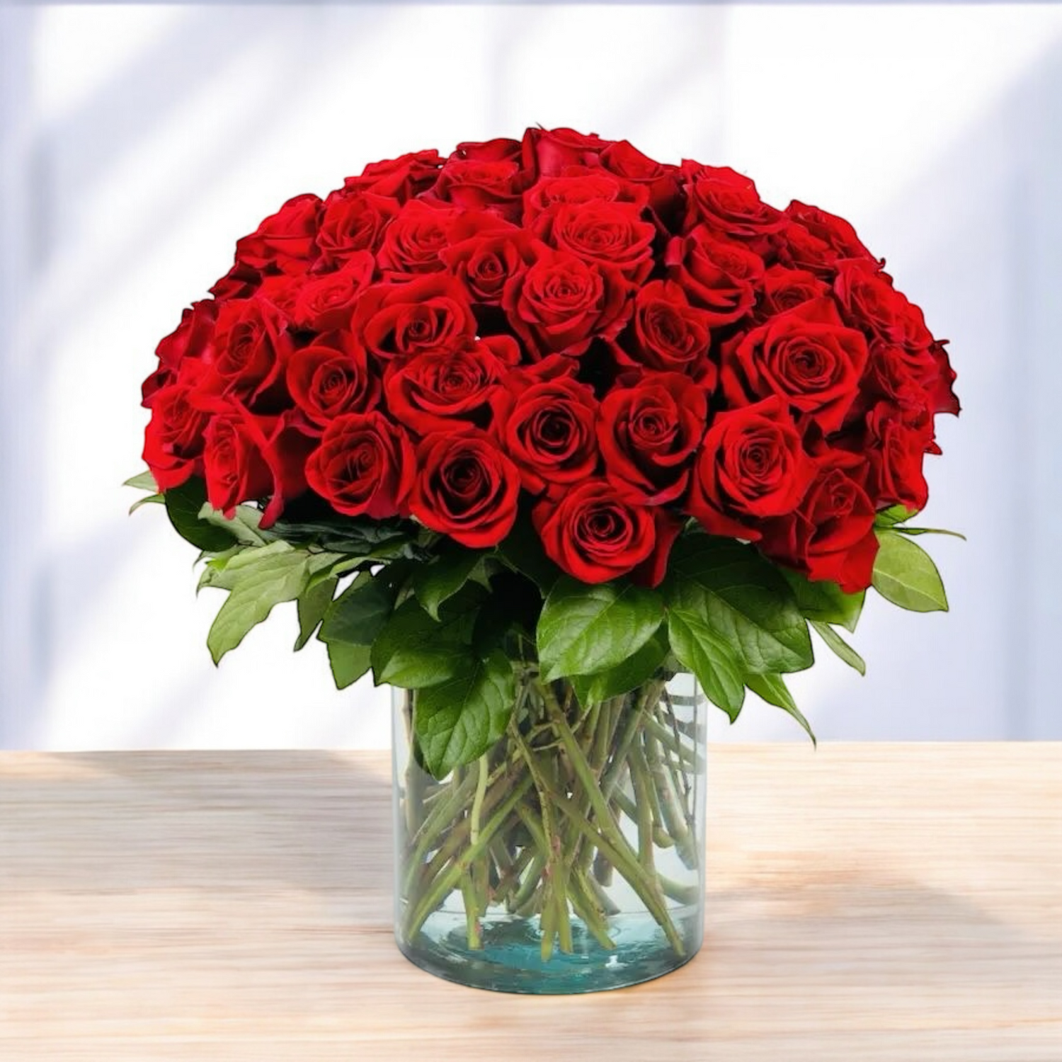 Bouquet di 55 rose San Valentino con vaso