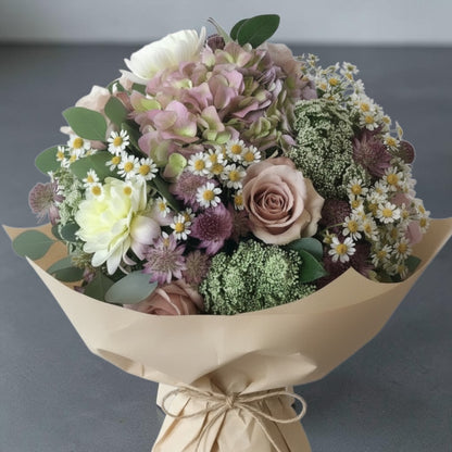 Bouquet di fiori in autunno