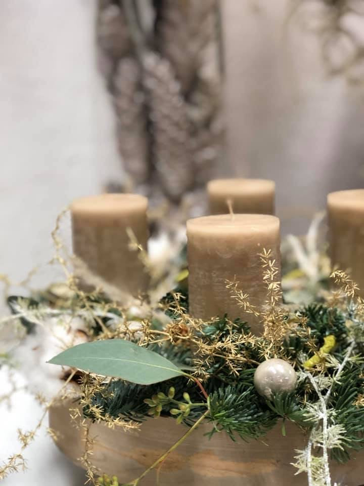 Avvento oro e colori della natura