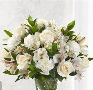 Bouquet Primavera di rose, peonie, alstromerie e verde decorativo