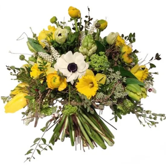 Bouquet di ranuncoli, tulipani, anemoni, viburno, e verde decorativo